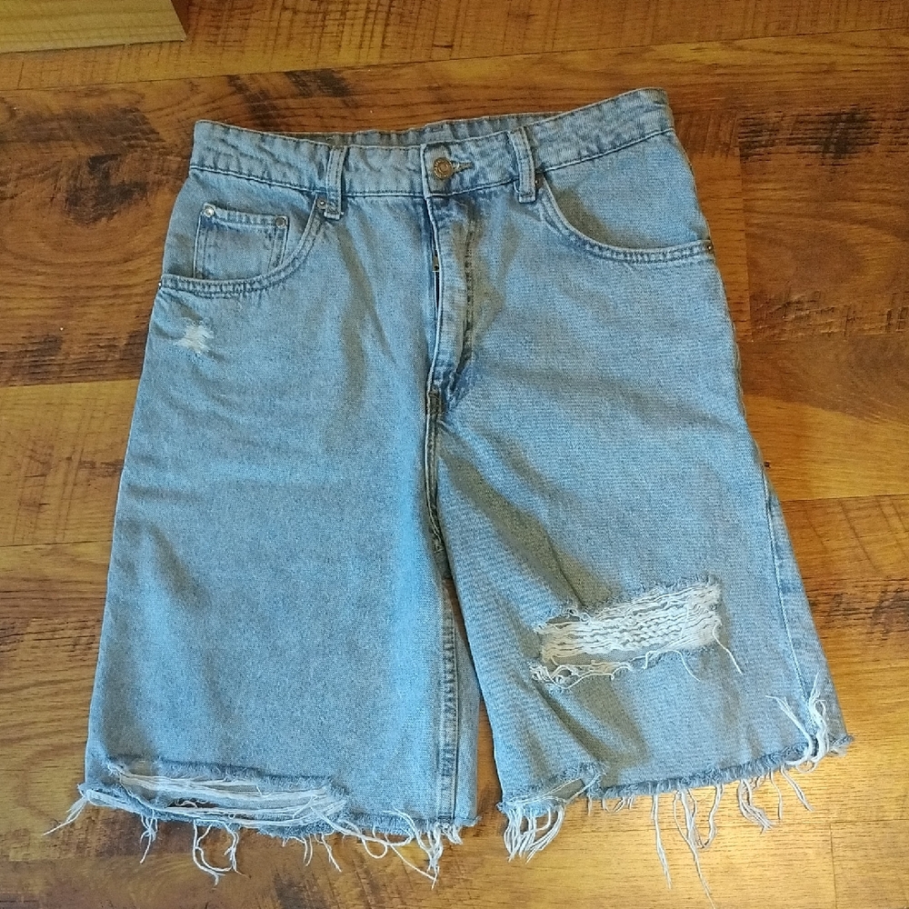 H&M Distressed Bermuda Denim Shorts Size 8